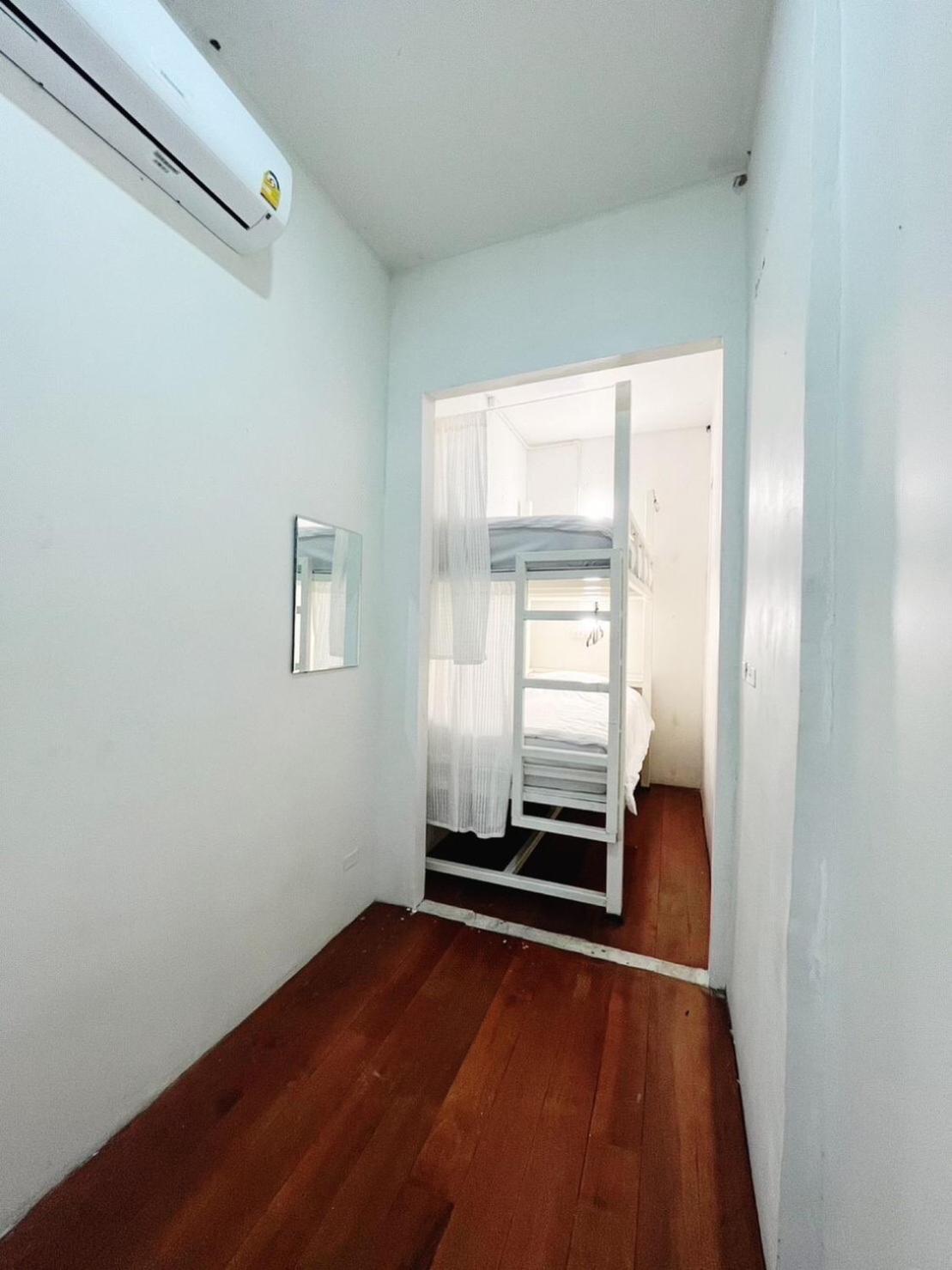 Rotinis Hostel Μπανγκόκ Εξωτερικό φωτογραφία